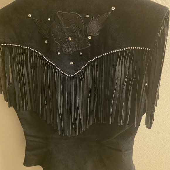 Lillie Rubin Black Fringe Vest - Picture 4 of 8